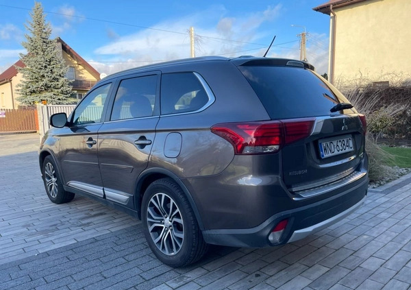 Mitsubishi Outlander cena 79000 przebieg: 98500, rok produkcji 2016 z Lubień Kujawski małe 301